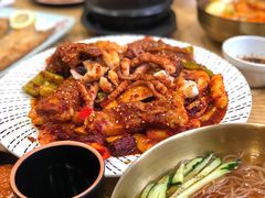 章鱼海鲜炖排骨-绣旻烤肉吧(总店)