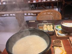 -银米·云南传统过桥米线(双廊黑金冠店)