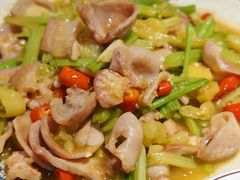 双椒鱼肚-阿婉贵州苗家酸汤鱼(梅林店)