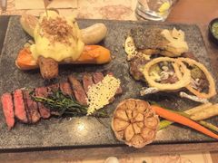 -Mark&Mars Restaurant