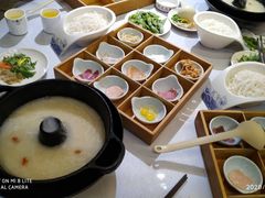 -飞虎过桥米线(翠湖店)