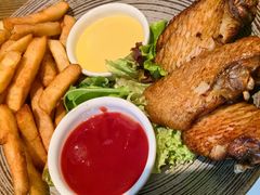 香炸鸡翅配薯条-Money Shops(愚园路店)