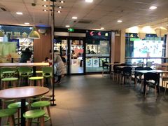 大堂-麦当劳(庐山服务区店)