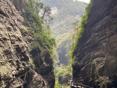 -龙水峡地缝景区