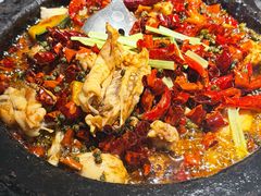 石锅生烹牛蛙-相遇·川湘融合菜(丹阳吾悦广场店)