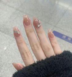 -UGIRL有个美甲