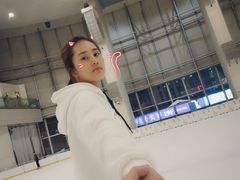 我-冰纷万象滑冰场(深圳万象城店)
