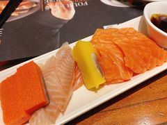 -四海一家自助餐(益田假日广场店)