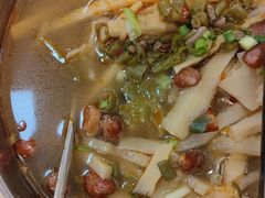 -卓雅桂林米粉