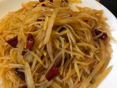 酸辣土豆丝-清真宏玉祥黄门脸餐厅(华荫东里店)
