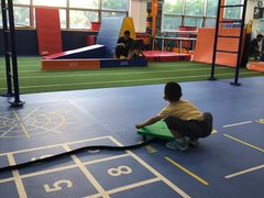 -能量学院少儿体能运动馆(公园1872店)
