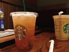 冰摇桃桃绿茶-星巴克(陆家嘴软件园店)