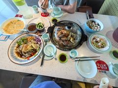 -巧克力渔家.小船海鲜胶东菜(万平口店)