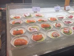 -雍容荟帝王蟹活龙虾展台自助(IFS黑金店)