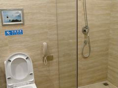 -张家界大成山水国际大酒店