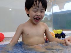 -龙格亲子游泳·水育早教运动中心(龙湾天街店)