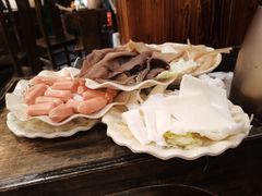 -肖肖酸萝卜鱼火锅(总店)