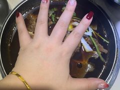 -运气牛自助酱大骨火锅(南京东路店)