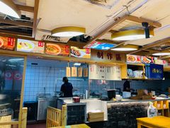 -呷佬·长沙手工米粉(金沙江路店)