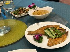 -香巴拉云南餐厅(华莱坞店)