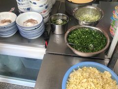 -珀玉莲花白米线店