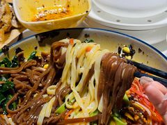 -江城小馆陕南妈妈菜·全球旅行餐厅(钟楼店)