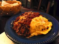 红烩牛肉蛋包饭-羽深肉铺 Steak & Wine