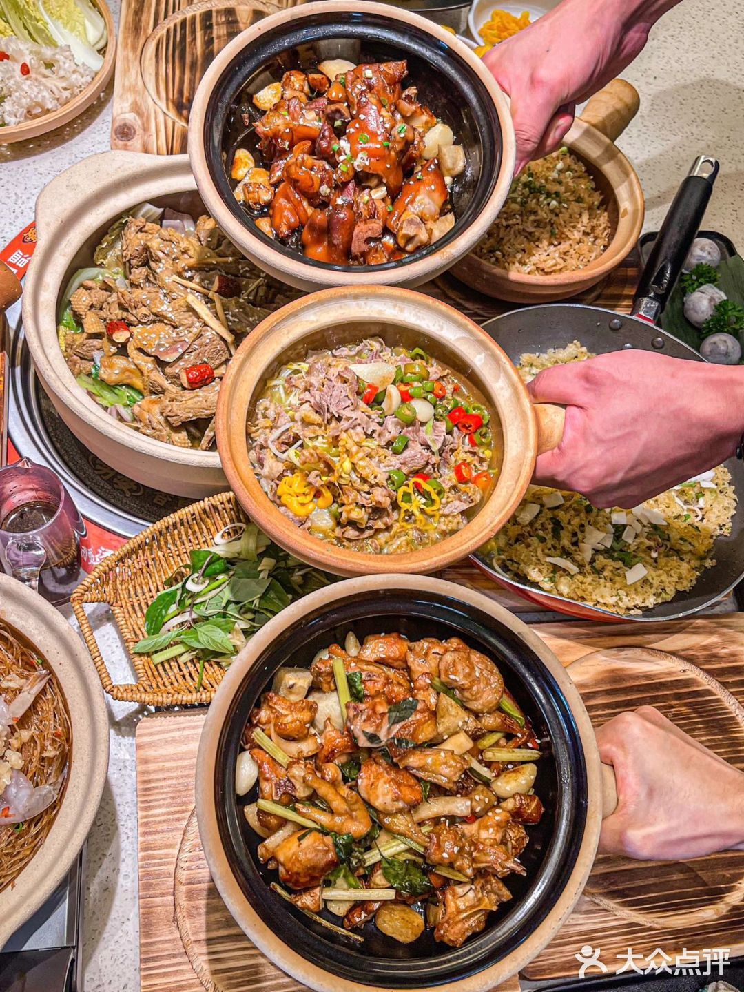 来三亚。。。。见世面了。。。试试香草鸭🦆