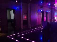 -V-SHOW KTV(济南概念店)