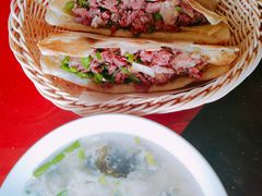 -秦小龙驴肉火烧馆