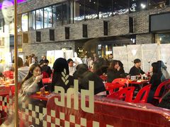 -BHC炸鸡(明洞总店)