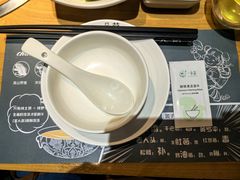 -一朵菌·野生菌探索家火锅(南亚店)