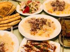 手抓饭-宝山一号馕坑肉