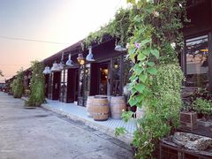 -席娜卡琳火车铁道夜市