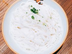 火锅光头粉-津市刘聋子粉馆(林科大店)