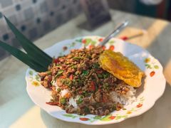噶抛猪肉盖饭-婉泰·特色小吃·舂鸡脚(告庄二店)