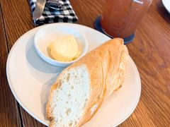 -ROAST coffee & eatery