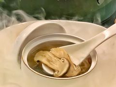 松茸响螺炖竹丝鸡汤-东海朗廷酒店-唐阁T’ANG COURT 中餐厅