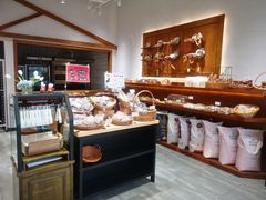面包甜点陈列柜-HAVE A ROOM·有间质果(总店)