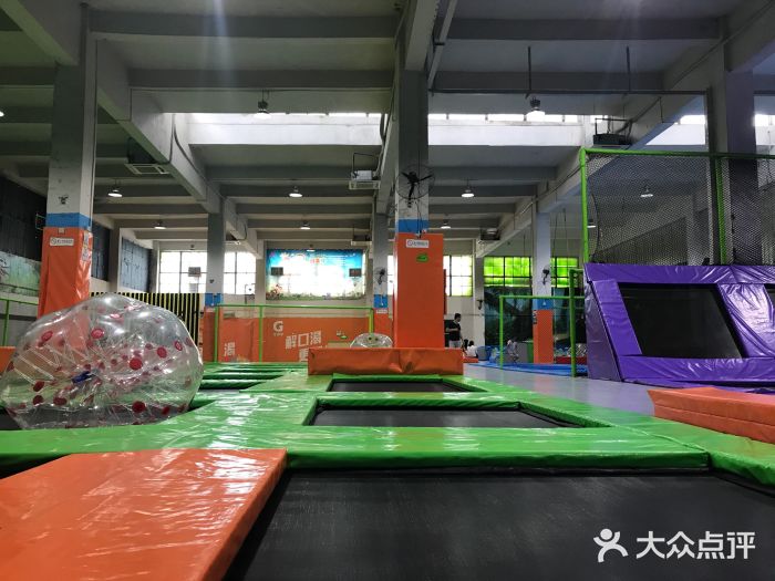 蹦贝JumpingJack运动中心·炫飞蹦床(龙华店)图片