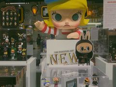 -泡泡玛特POPMART(上海环球港店)