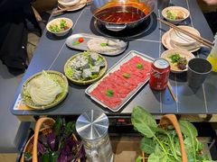 -由衷贵州酸汤牛肉火锅(新桥店)