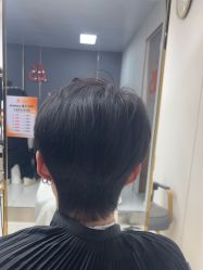 -阿三造型烫染•接发