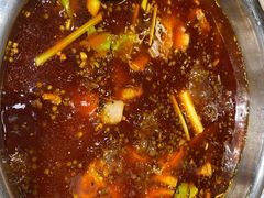 -肖肖酸萝卜鱼火锅(总店)