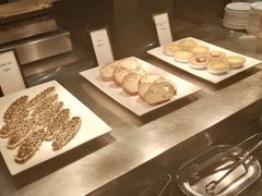 -广州万富希尔顿酒店·感趣自助餐厅·金秋蟹宴生蚝海鲜刺身
