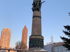 -人民防洪胜利纪念塔