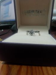 -威德钻石-克拉钻大本营(南京东路店)