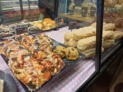 -Caidie Bakery采蝶轩(百越店)