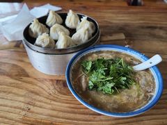 -罗卜李包子羊肉汤