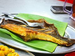 烧蒲鱼（魔鬼鱼）-黄亚华小食店(Jalan Alor)